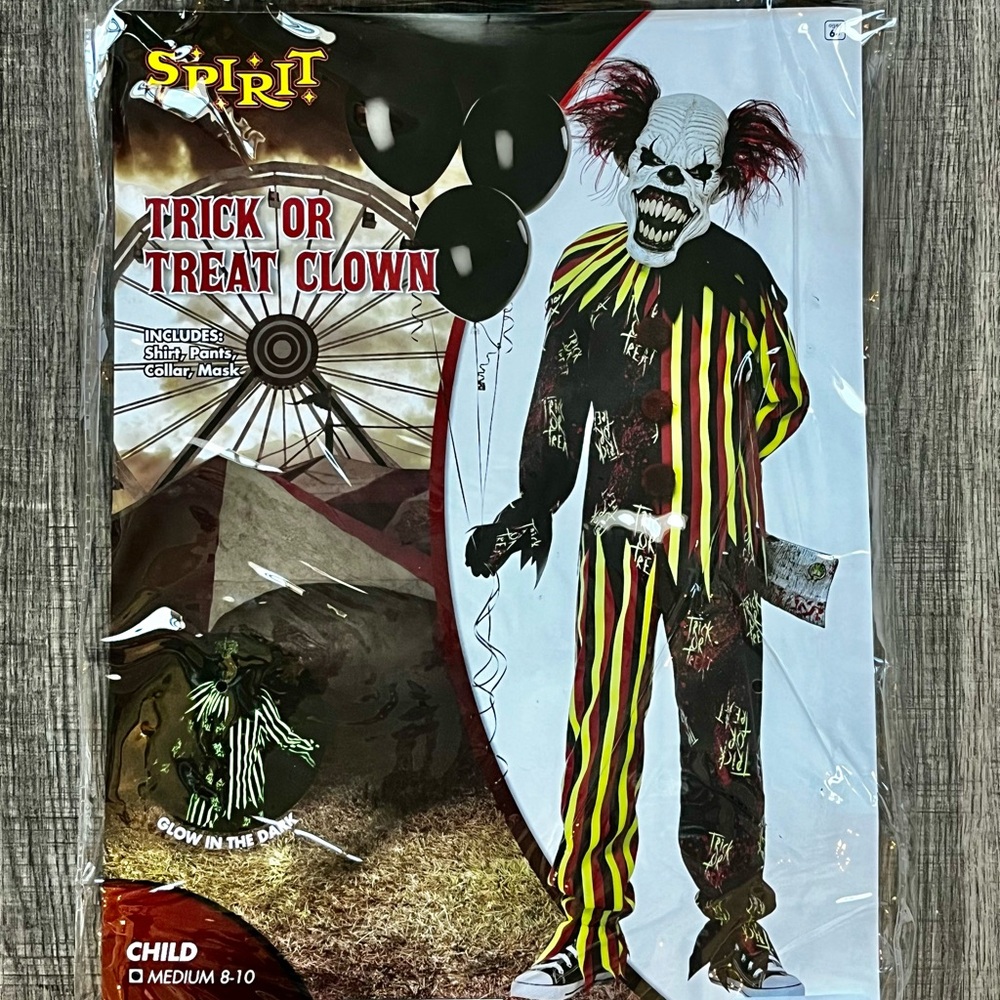 Trick Or Treat Scary Clown Costume Mask Glow In The Dark Youth Size 8-10 M